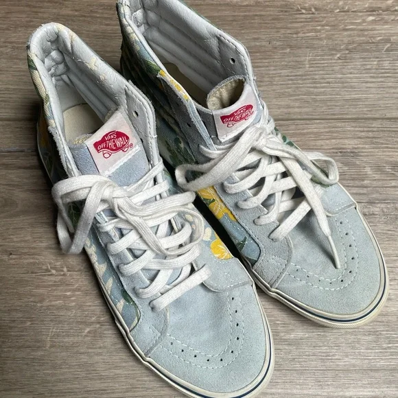 Vintage Limited Edition Tropical Floral High-Top Sneakers - Picture 2 of 6